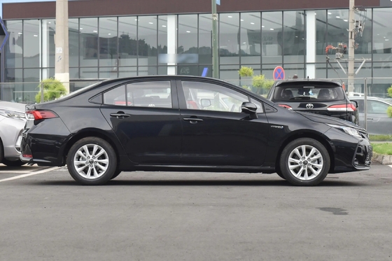 Электрическое регулирование сиденья водителя Toyota Corolla Гибридный бензиновый 4x4 Подержанные автомобили в Дубае