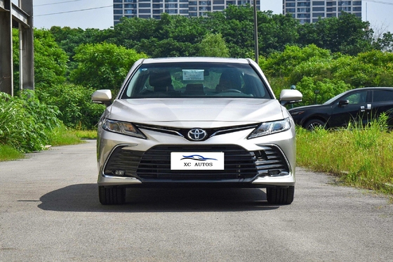 2018 Toyota Camry Подержанный автомобиль с светодиодными фары Двухмоторный пик-модель и 5 мест
