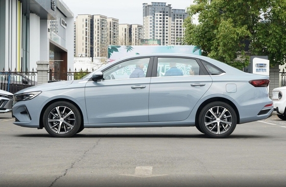 Geely Emgrand 2023 Gen4 Champion Edition 1.5LCVT Flagshp Версия 2500-3000 мм колесной базы