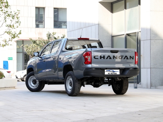 Пикап 2023 Changan Hunter F70 с светодиодными фарми и электрическими 12 кожаными сиденьями