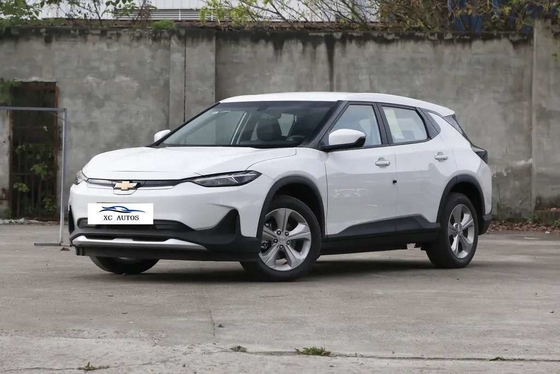 Подержанный седан Автомобиль Шевроле Чансунь 518 км с максимальной мощностью 150-200 л.с.