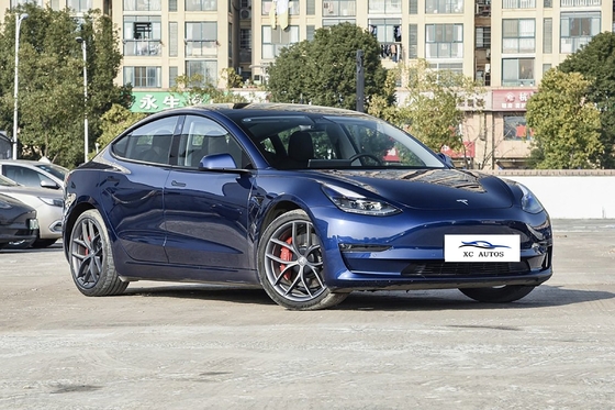 Взрослый Tesla Model 3 - изготовленные электромобили с максимальным крутящим моментом 200-300Nm и электрическим парковочным тормозом