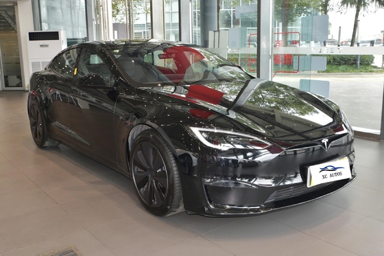Электрический автомобиль Tesla Model S и Model Y 2024 с регулировкой электрического сиденья второго пилота
