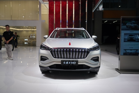 Электрический автомобиль Hongqi Ehs3 с ESC-оборудованием с стандартом выбросов Евро IV и дальностью 407 км