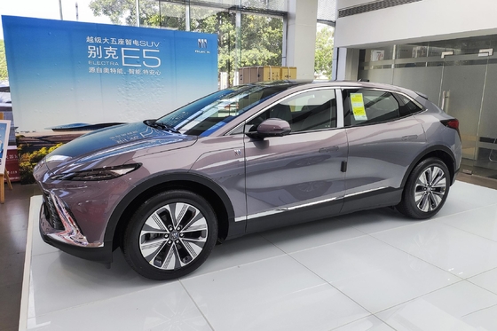 Buick E4 5-дверный 5-местный внедорожник с усовершенствованной конструкцией кузова и бензиновым типом энергии
