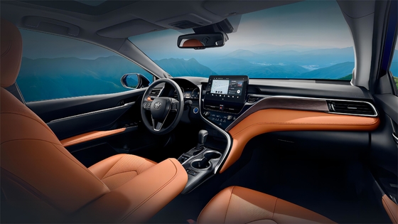 2024 Toyota Camry с сенсорным экраном Бензиновый автомобиль для взрослых в Дубае