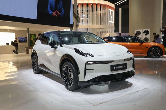2024 Zeekr X Электромобиль 5 мест LxWxH мм 4450x1836x1572 Литий железофосфатная батарея