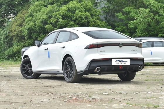 Changan Uni-V 1.5t Idd 113 Km 5 дверей 5 мест компактный внедорожник с энергозаключением в гибридный автомобиль с 1