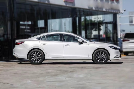 5 мест Mazda Atenza Бензиновый автомобиль 2WD Седан с светодиодным фаром и доступный