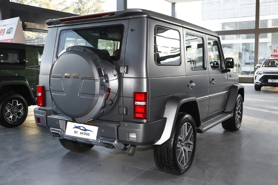 Средне-большой SUV 2022 2.3t Пекин Automotive Bj80 4WD Бензиновый автомобиль 5-дверный 5-местный
