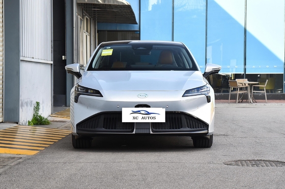 Кожаные сиденья Подержанный автомобиль Электрическое транспортное средство с передним барабаном Задние барабанные тормоза