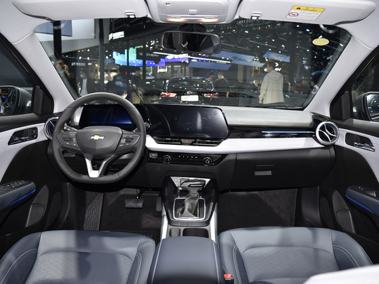 Отличный Chevrolet Monza 1.5L бензиновый бензиновый Седан 5-дверный 5-местный Кожаные сиденья