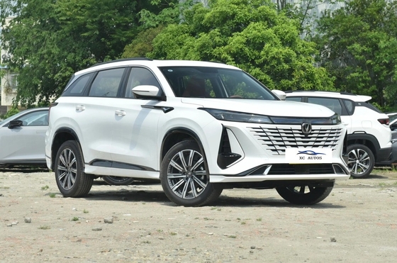 Автоматическая версия 1.5T 188hp L4 бензиновый компактный внедорожник CHANGAN CS75 PLUS 2023 3rd Gen