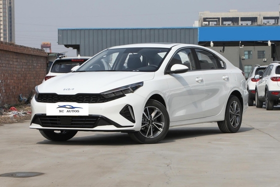 1.5L Белый Kia K3 2024 компактный автомобиль бензиновый фар для онлайн-покупки