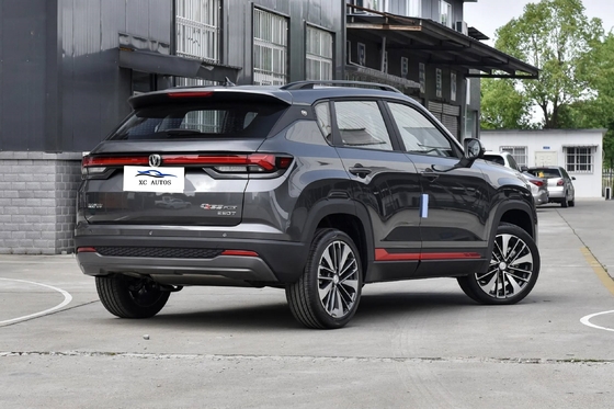 Чанган CS 35 PLUS 5-дверный компактный внедорожник с 5-местным диспетчером
