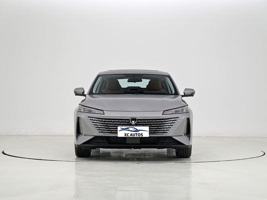 2024 CHANGAN Третье поколение Eado 5-дверный 5-местный бензиновый автомобиль 1.5T FWD Euro VI