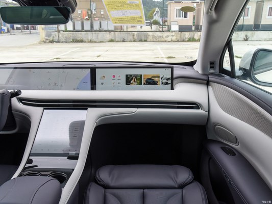 Электрическое регулирование сиденья водителя ZHIJI LUXEED S7 Pro Energy SUV Чистые электромобили