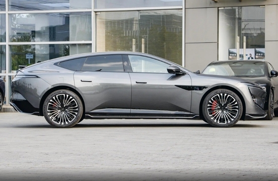 4-дверная 5-местная конструкция кузова Avatr 12 EV 2024 650 Triple Laser 4WD Performance Edition