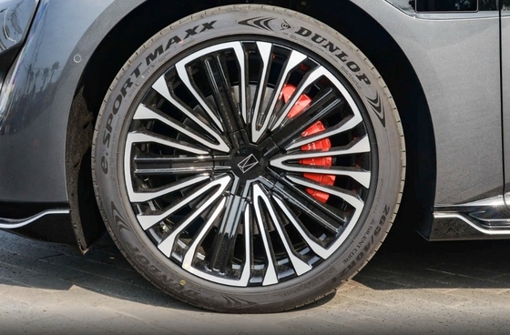 4-дверная 5-местная конструкция кузова Avatr 12 EV 2024 650 Triple Laser 4WD Performance Edition