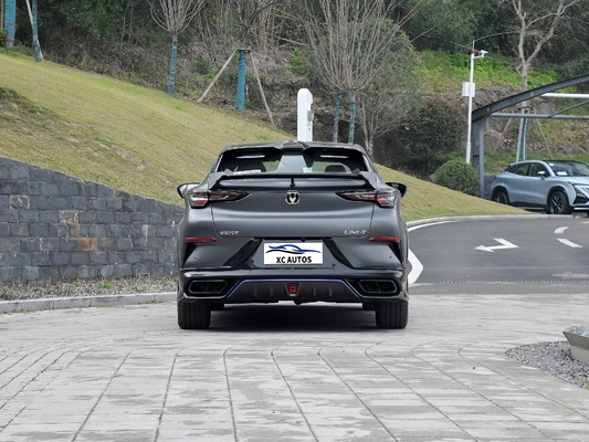 Чанган Юни-Т 1.5T 2.0T 188HP 138KW 300NM Газ / бензин компактный внедорожник с панорамным солнечным потолком