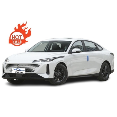 2023 Changan Yida Gdi Dct Флагманская модель 5-местный седан с 1.5T двигателем и светодиодной камерой