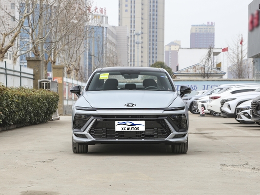 2024 Sonata 2.0T FWD с автоматической коробкой передач, кожаными сиденьями и шинами R19