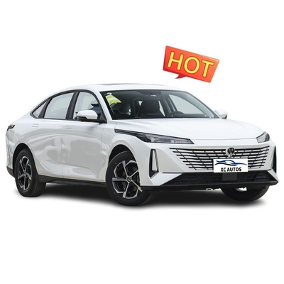 Чанган Эадо EV460 Yidong Окончательное решение для бензиновых бензиновых электромобилей