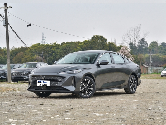 Чанган Эадо EV460 Yidong Окончательное решение для бензиновых бензиновых электромобилей