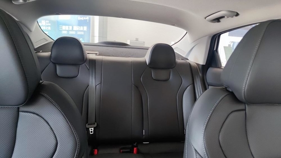 Седан Hyundai Elantra 2024 с электрической системой рулевого управления и L*W*H мм 4720*1810*1415