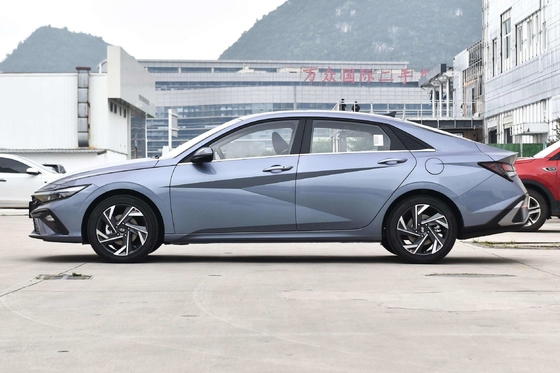 Автомобили с левым рулевым управлением Hyundai Elantra для покупки онлайн
