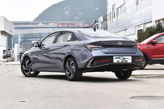 Автомобили с левым рулевым управлением Hyundai Elantra для покупки онлайн
