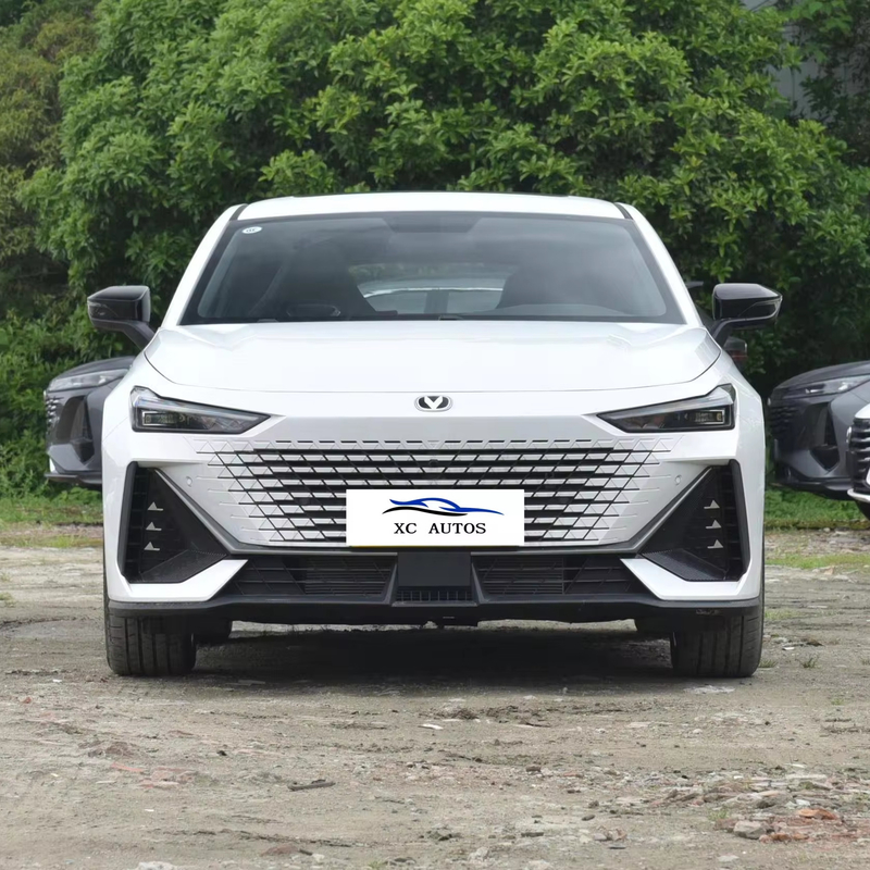 Changan Uni-V 1.5t Idd 113 Km 5 дверей 5 мест компактный внедорожник с энергозаключением в гибридный автомобиль с 1