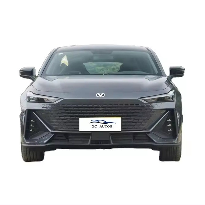 Compact Car 1.5T 188hp L4 5-дверный 5-местный хэтчбек 7-ступенчатый с двойным сцеплением DCT