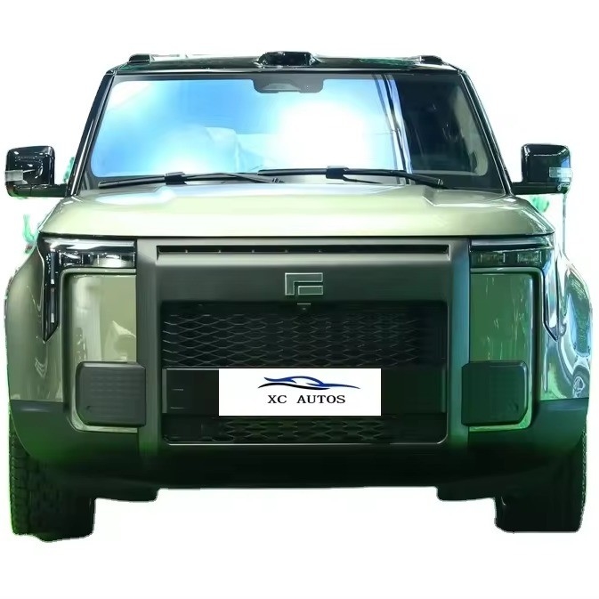 Опыт будущего вождения с ROX 01 REEV 2023 AWD 6-местный SUV среднего размера