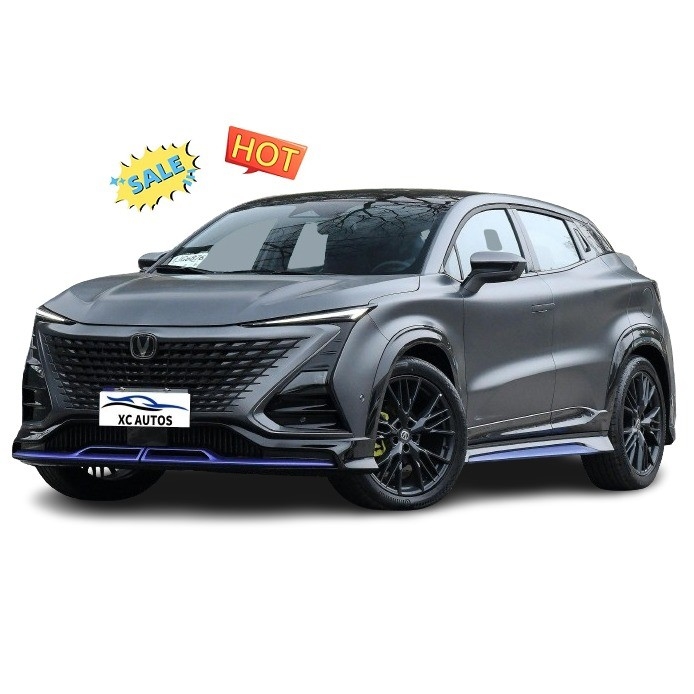 Чанган Юни-Т 1.5T 2.0T 188HP 138KW 300NM Газ / бензин компактный внедорожник с панорамным солнечным потолком