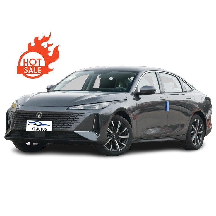 Чанган Ида 2023 1.5T GDI Автоматическая навигация компактный 4-дверный 5-местный комфортабельный автомобиль