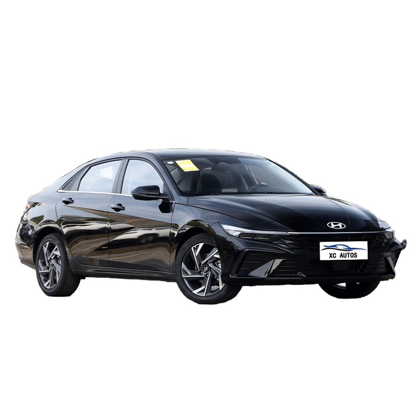 Седан Hyundai Elantra 2024 с электрической системой рулевого управления и L*W*H мм 4720*1810*1415